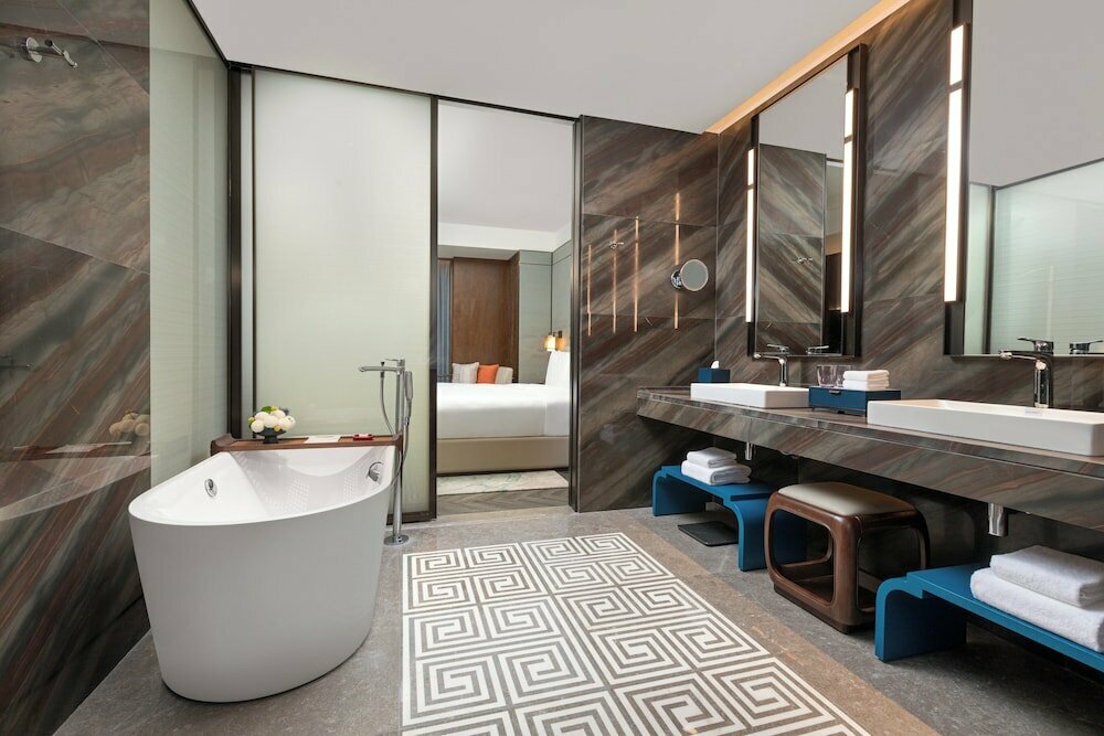 HUALUXE Haining by IHG
