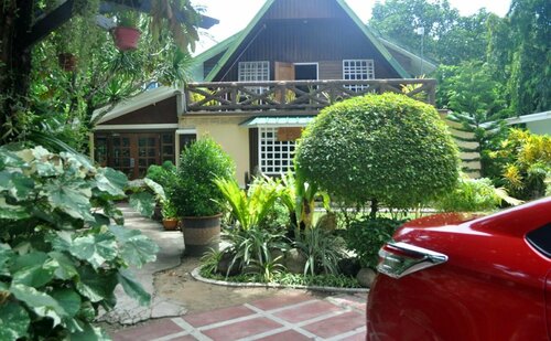 Peak House Garden Pension, Prenota Hotel El Nido 