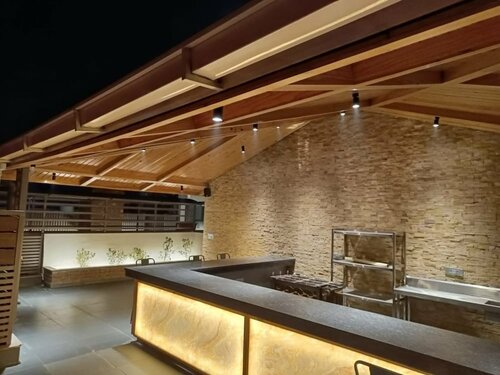 Clarks Inn Express, Dehradun, Забронировать Отель Отели Дехрадун с парковкой, рядом с Часовая башня Дехрадуна, Парковка