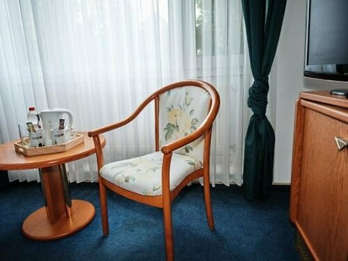 Hotel am Schlosspark Essen, Забронировать Отель Отели Эссен 3 звезды, 3*