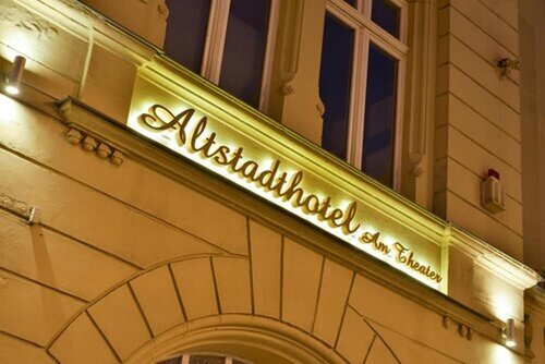 Altstadthotel Am Theater, Prenota Hotel Hotel a Brandeburgo con parcheggio, Parcheggio