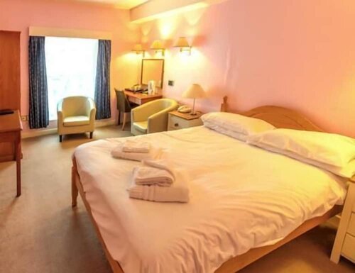 Wynnstay Hotel, Book Hotel Machynlleth 