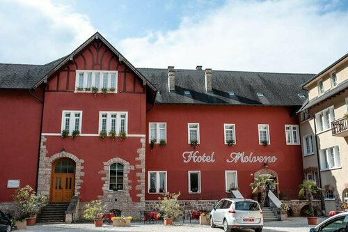 Grand Hotel Molveno, Забронировать Отель Мольвено Паганелла, рядом с Гондольный подъёмник Мольвено-Прадель (нижняя станция)