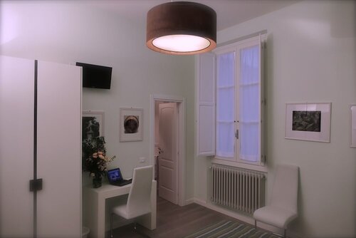 Casa Rovai Guest House, Забронировать Гостевой дом Гостевые дома Флоренции, рядом с Дворец Медичи-Риккарди, Гостевой дом