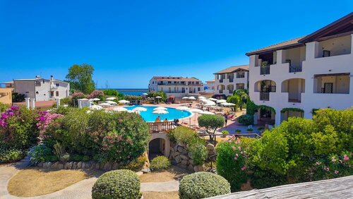 Cala Della Torre Resort, Забронировать Курортный отель Отели Синискола с завтраком, Завтраки