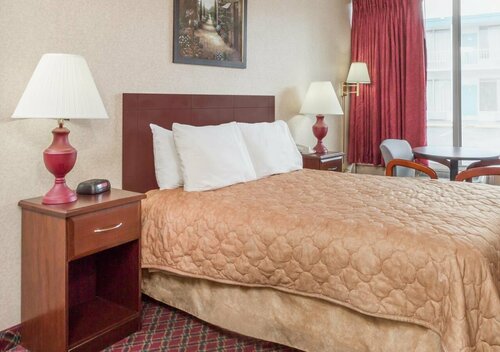 Ramada Limited Norfolk, Забронировать Отель Отели Виргиния с завтраком, Завтраки