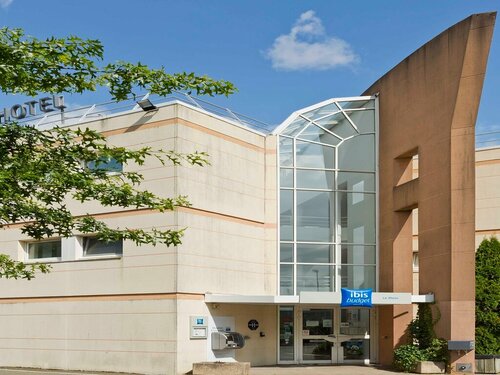 ibis budget Le Mans Universite, Забронировать Отель Отели Земель Луары с парковкой, Парковка