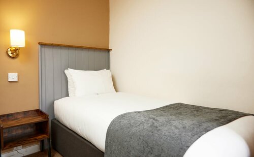Bull Hotel, Book Hotel 3-stjernede hoteller i Merseyside, 3*