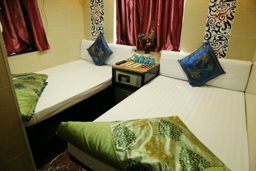 Russian Hostel, Забронировать Хостел Недорогие отели Гонконга, рядом с Beverley Commercial Centre, недорого