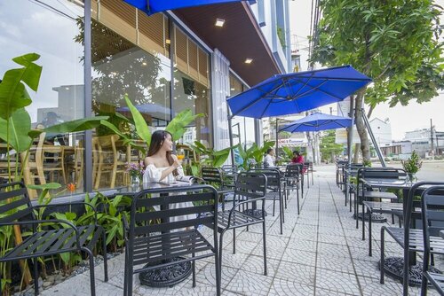 King House Villa Hotel & Spa, Забронировать Отель Отели Дананга муниципалитета с парковкой, рядом с Waterfront Restaurant, Парковка