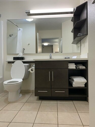 Candlewood Suites Fargo-North Dakota State University, Book Hotel Fargo North Dakota