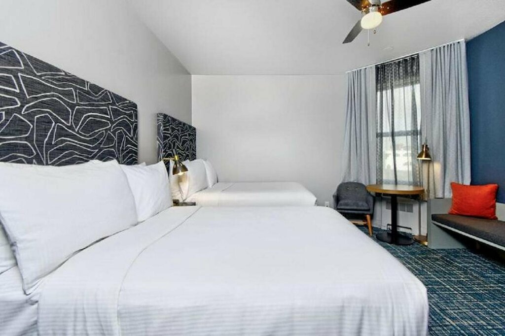 Good Hotel