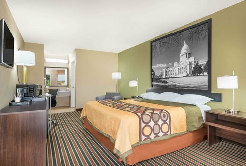 Super 8 by Wyndham Bryant Little Rock Area, Book Hotel Ozark SPA hoteller, SPA