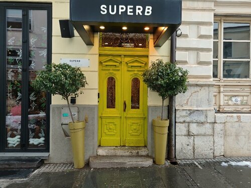 ‪SuperB Luxury Suites‬