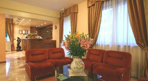 Hotel Villa Luca, Забронировать Отель Отели в центре Кьянчано-Терме, в центре, Завтраки