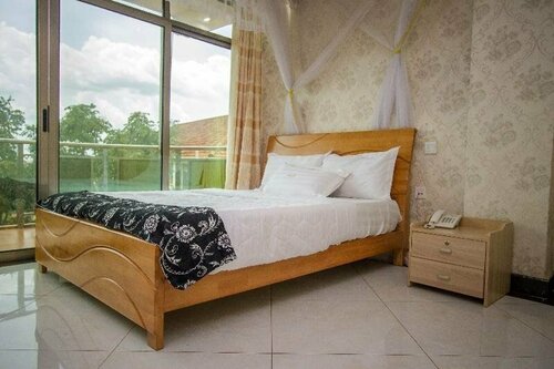 Sal's Boutique Hotel, Đặt Khách sạn boutique Campala Uganda