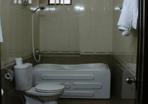 Dalat Green City Hotel, Забронировать Отель Далат Ламдонг, рядом с Рынок Далата