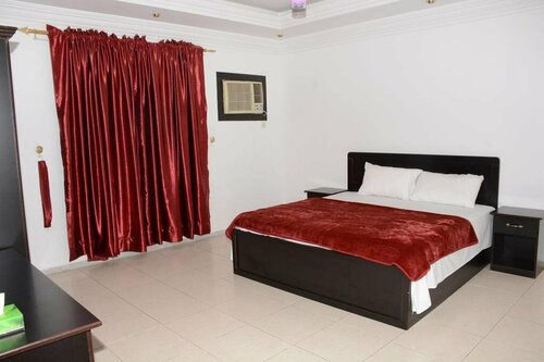 Al Eairy Furnished Apts Al Madinah 5, Забронировать Отель Отели Эль-Мадина с парковкой, Парковка