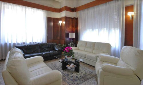 Hotel Fiore, Rezervați Hotel Hoteluri în Lazio cu parcare, Parcare