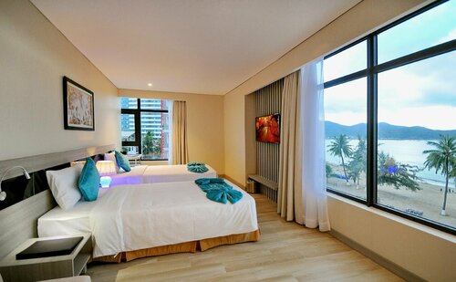 The MCR Luxury Nha Trang Hotel, Book Hotel Hoteller i Khanh Hoa med pool, Swimmingpool