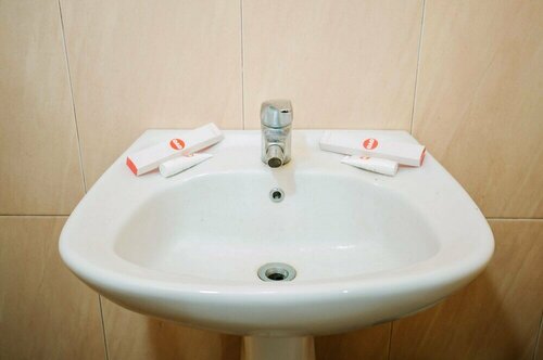 Authentic Osing Homestay by OYO Rooms, Book Hotel Hoteller i Banyuwangi med parkering, Parkering