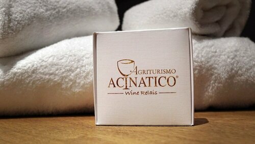 AGRITURISMO ACINATICO WINE RELAIS, Забронировать Дом для отпуска Отели Вальполичелла с бассейном, Бассейн