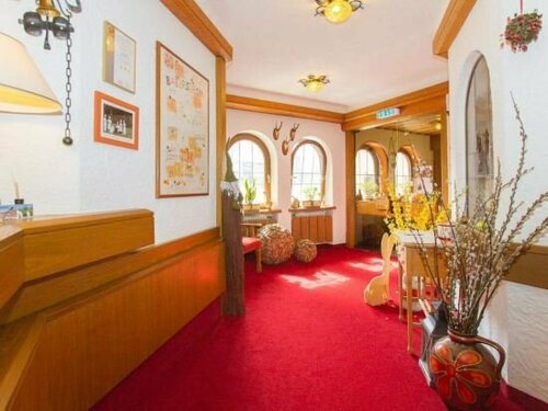 Hotel Restaurant Falken, Забронировать Отель Байрсброн Landkreis Karlsruhe