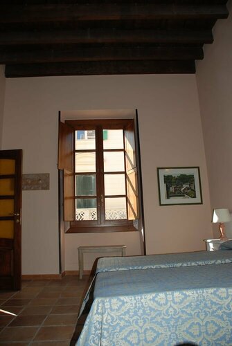 B&B Via Roma 9, Забронировать Отель «постель и завтрак» Отели Сассари с завтраком, рядом с Дворец дожей, Завтраки