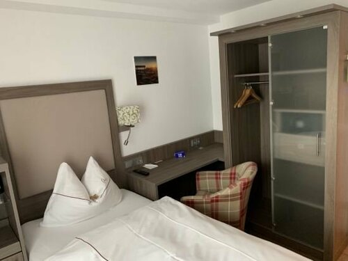Gästehaus Alpinia, Book Hotel Tempelhof-Schöneberg Berlin