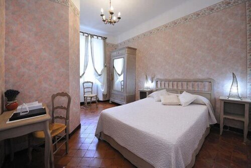 Hôtel Le Siècle, Забронировать Отель Мазан Mont Ventoux