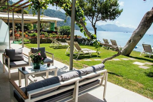 Glyfada Beach Hotel, Забронировать Курортный отель Глифада 