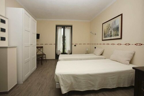 B&B Ospitidelpero, Đặt Nhà nghỉ có bữa sáng Khách sạn tại Piemonte có Bãi đậu xe, Bãi đậu xe