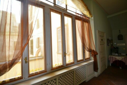 Guesthouse Alba Città Alta, Забронировать Отель Отели Бергамо с парковкой, рядом с Театр Доницетти, Парковка