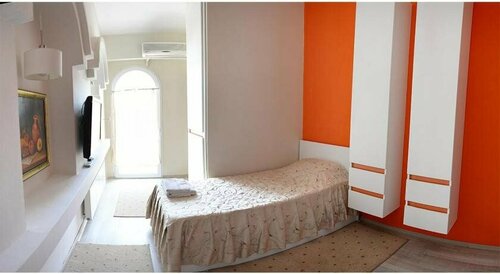 Hotel Ambasador, Забронировать Отель Отели Скопья с парковкой, рядом с Каменный мост, Парковка