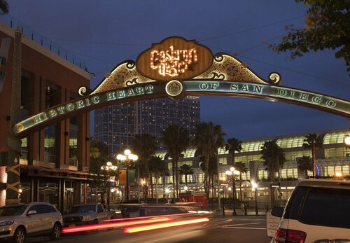 The Bristol Hotel San Diego, Забронировать Отель Сан-Диего - центр города Сан-Диего