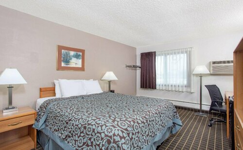 Days Inn by Wyndham Fond du Lac, Rezervați Hotel Fond du Lac Wisconsin