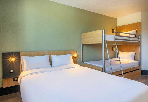 B&B HOTEL Toulon Ollioules, Забронировать Отель «постель и завтрак» Тулон Var coast