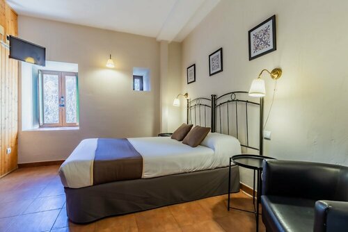 Posada Peña Pintada by Vivere Stays, Забронировать Отель Отели в центре Серседилья, в центре