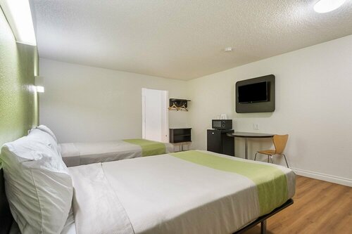 Motel 6-Santa Maria, CA - South, Забронировать Мотель Санта-Мария Central Coast California, рядом с Городской театр Санта-Марии