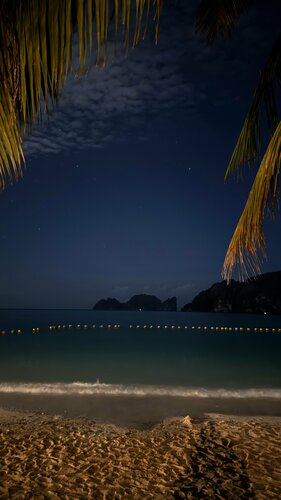 Bayview Resort Phi Phi Island - Beach Front Resort, Забронировать Отель Отели о. Пхи-Пхи с парковкой, рядом с Паромный причал Тонсай, Парковка