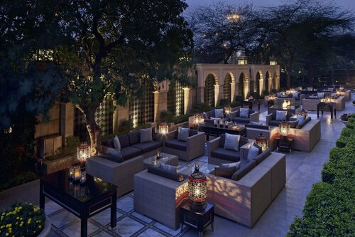 The Leela Palace New Delhi, Забронировать Отель Чанакяпери 