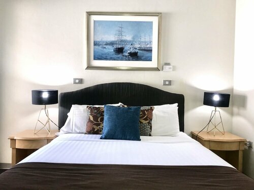 Mariners Court Hotel Sydney, Забронировать Отель Вуллумулу Сидней, рядом с Театр Hayes