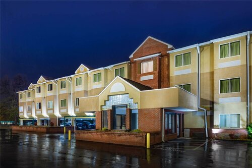 Microtel Inn by Wyndham Lake Norman, Reserva ahora Hotel Cornelius Carolina del Norte