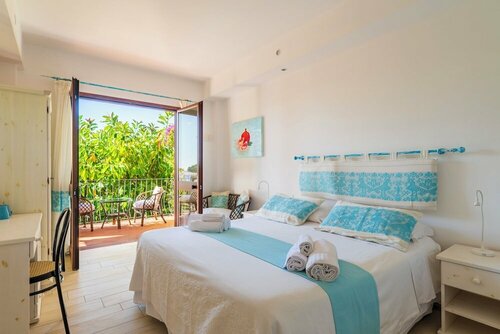 Domus De Janas Sul Mare, Boek Hotel Bari Sardo Ogliastra