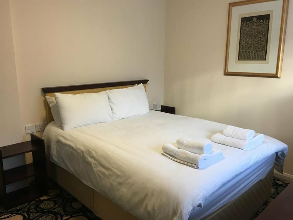 Premier Hotel
