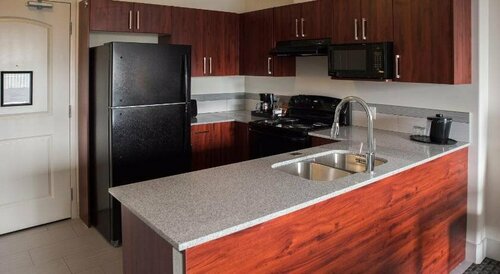 Chateau Nova Yellowknife, Book Hotel Yellowknife Nordvestterritoriet