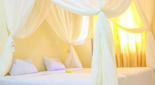 Lolo Beach Inn, Забронировать Гостевой дом Легиан Бадунг, рядом с Центр Sunset Star