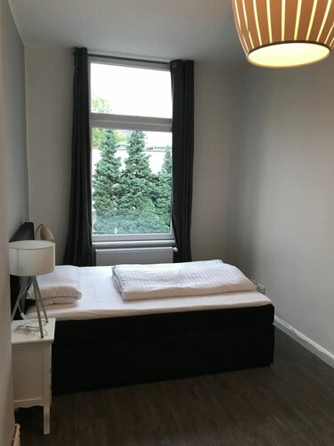 Hotel Fame am Hauptbahnhof, Забронировать Отель Санкт-Георг Гамбург