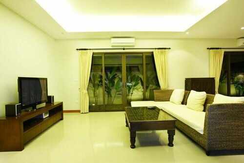 Villa Lombok by Holiplanet, Забронировать Вилла Отели острова Пхукета с бассейном, Бассейн