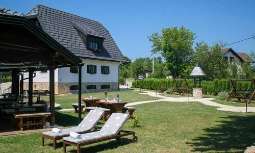 Ethno Garden Apartments, Забронировать Апартаменты/квартира Отели Ликско-Сеньская жупания с парковкой, Парковка